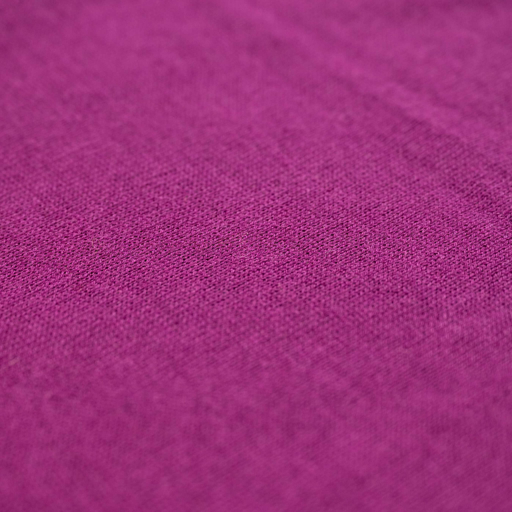 Nahaufnahme Textil Alpaka Schal in Farbe purpur