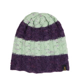 Merino Beanie in dunkellila - besonders beliebt für den Ski-Look