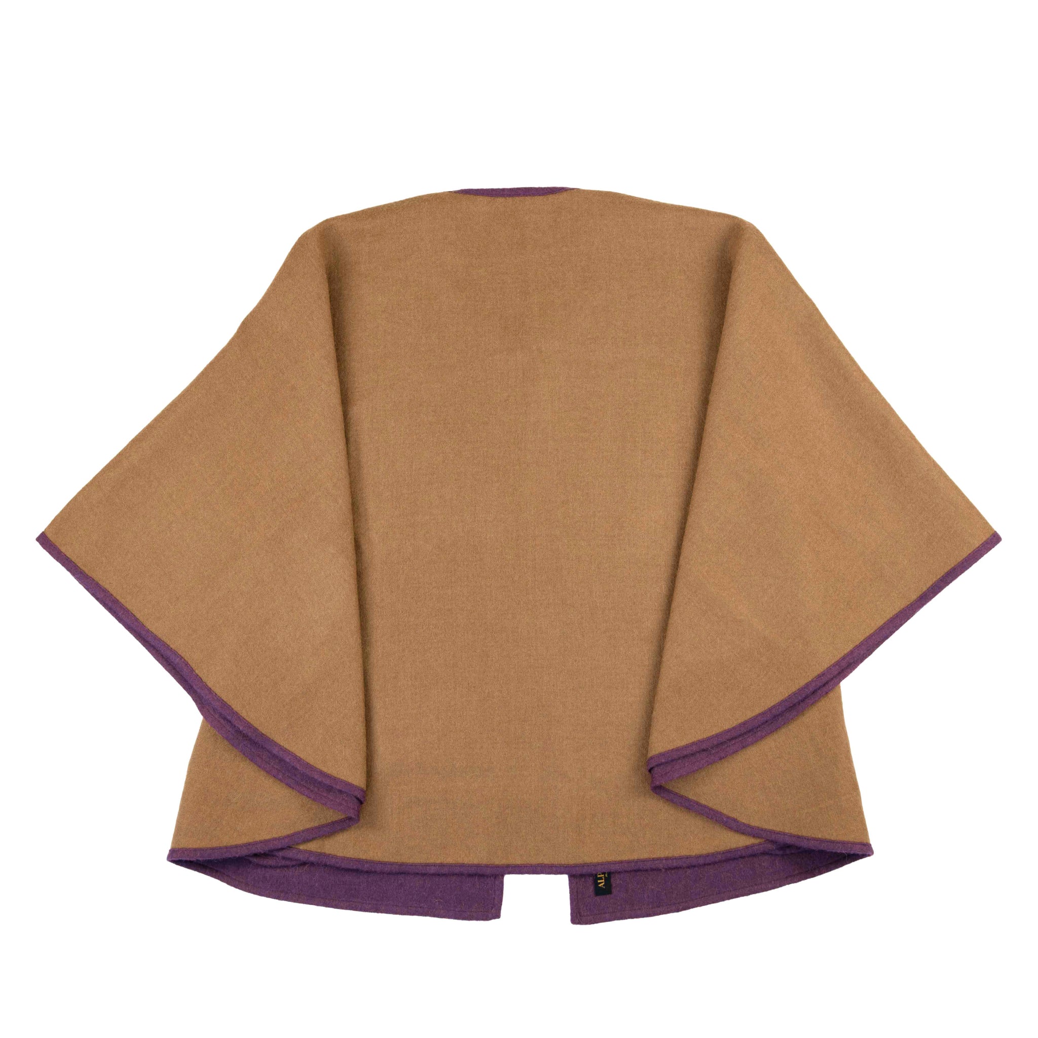 Rückansicht des Oro Alpaka Ponchos Mantels für Damen - ärmellos besonders bequem